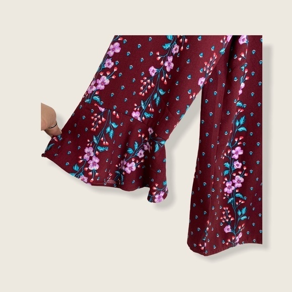 Floral Blouse Flutter Sleeve - Picture 6 of 10